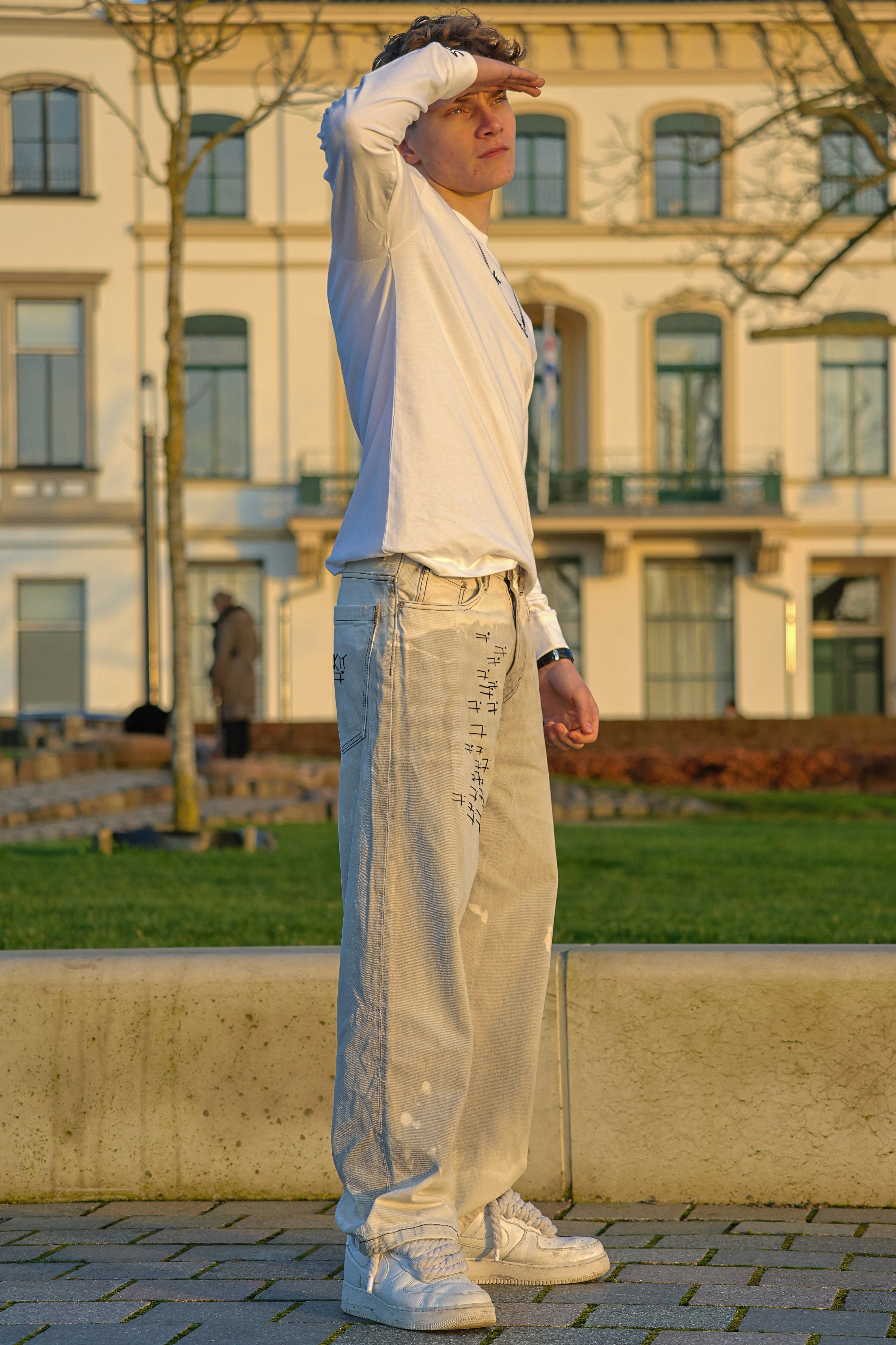 "VOIIID" jeans
