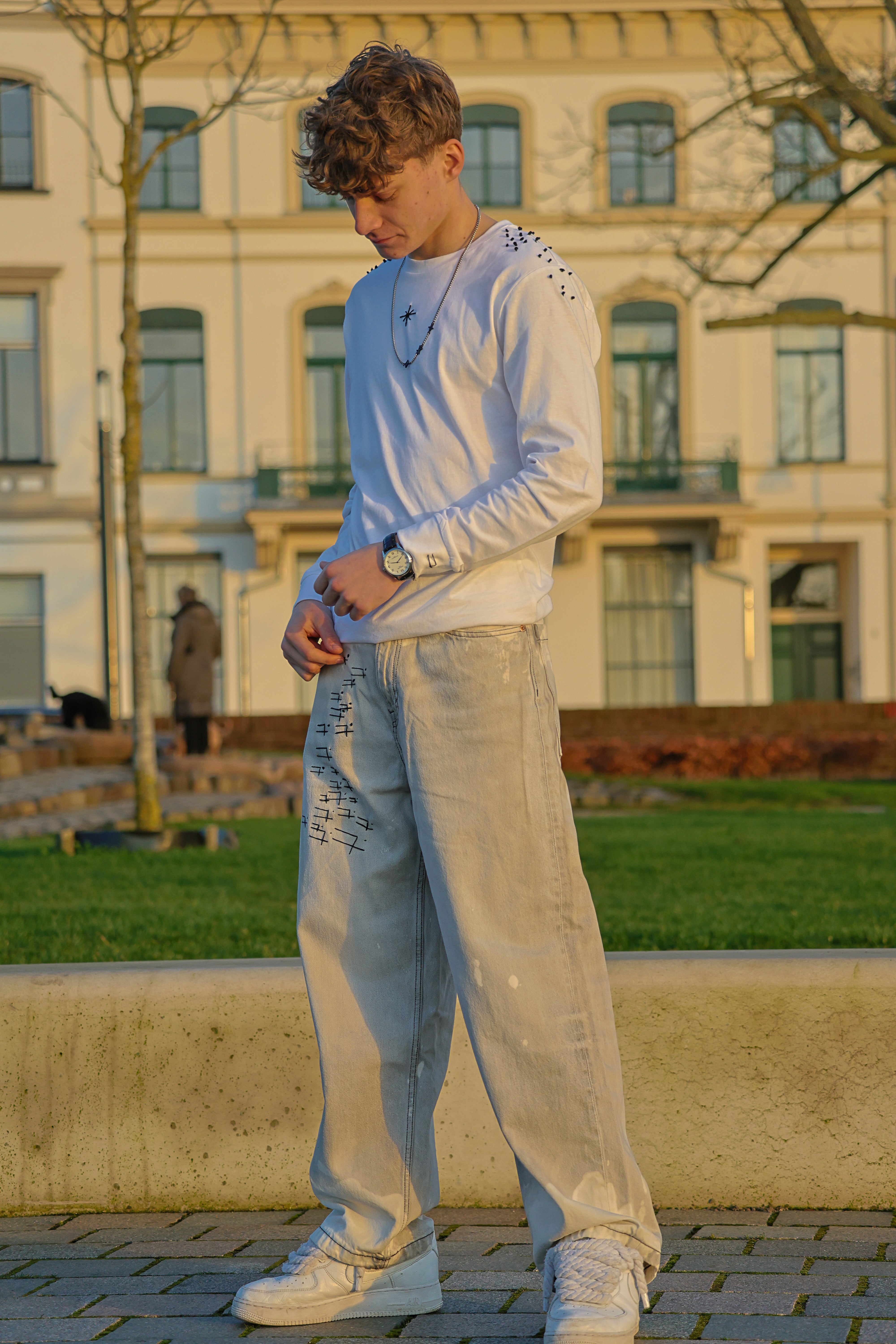 "VOIIID" jeans