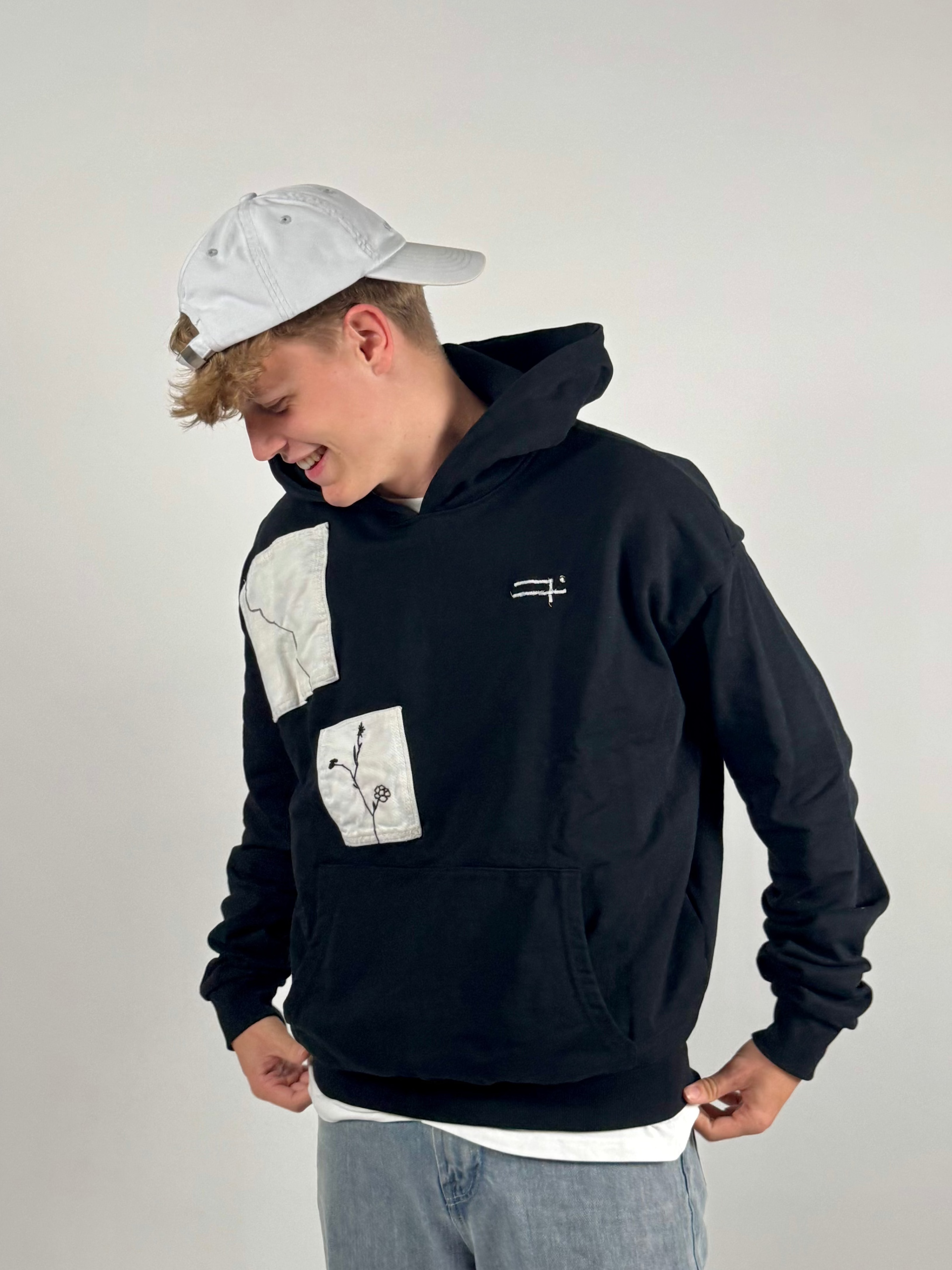 "BLOOMIIING" hoodie