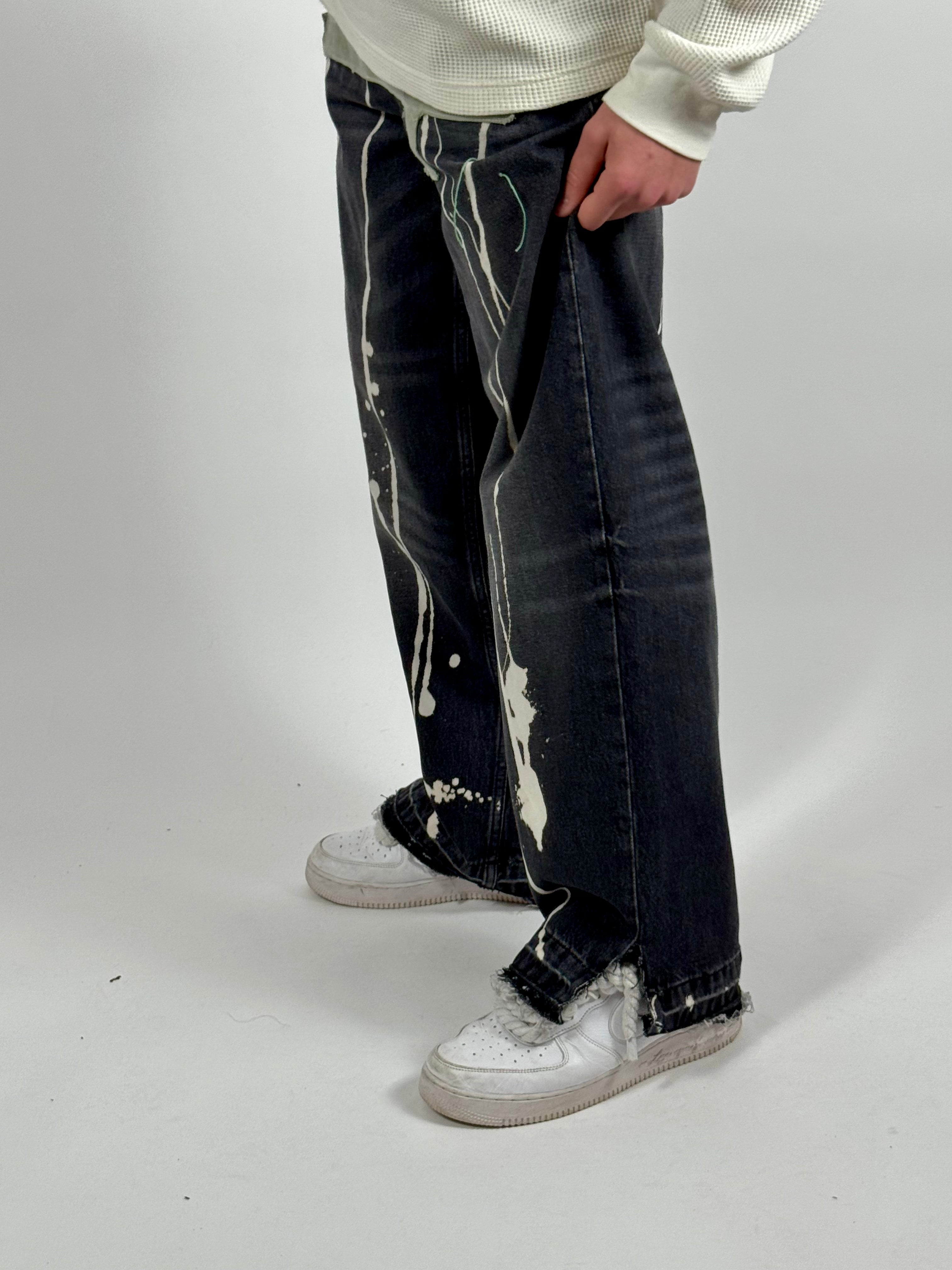 "DYSTOPIIIA" jeans