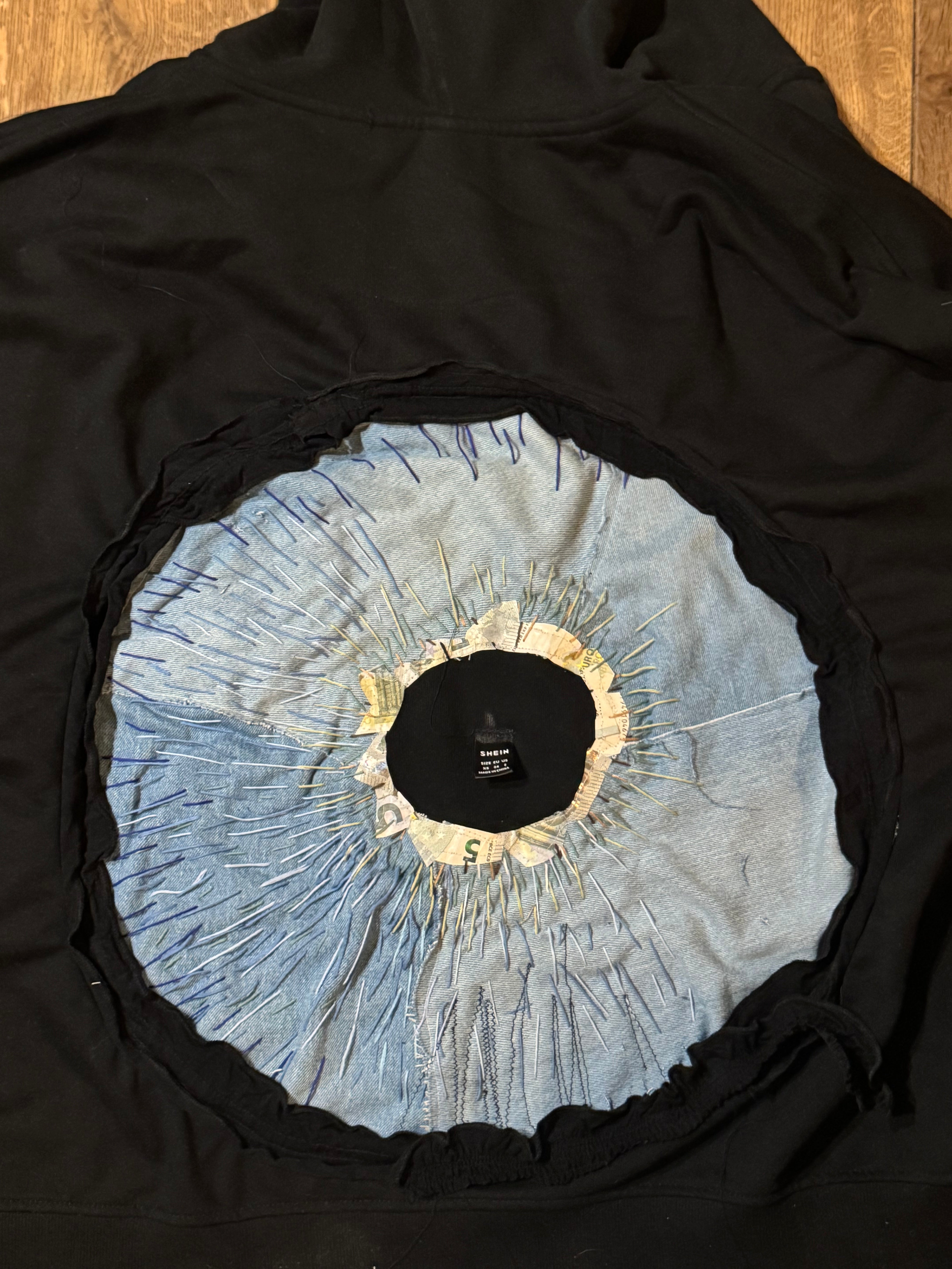 "IGNORANCE IS BLIIISS" zip-hoodie
