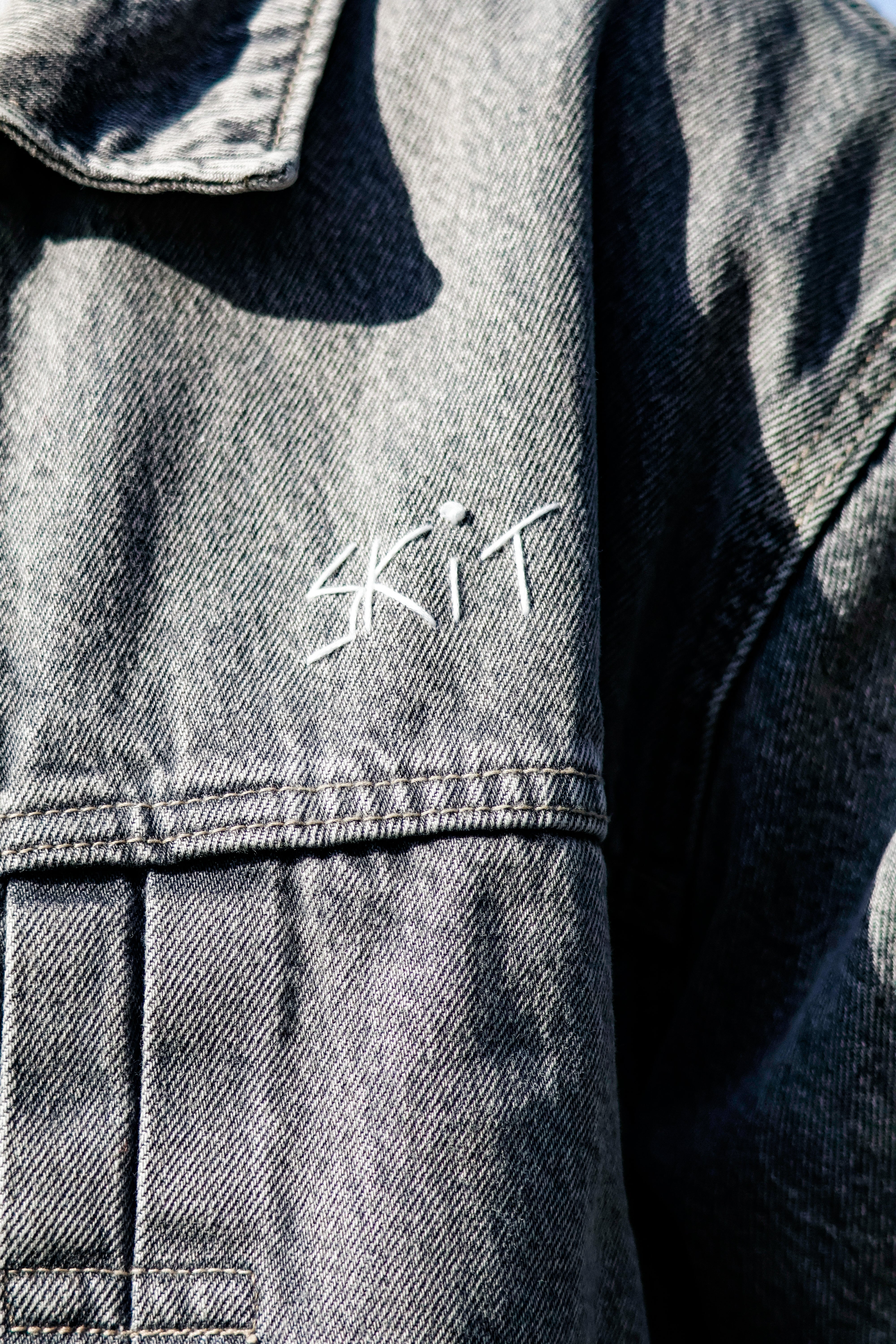 "III NEVER LEFT" denim suit