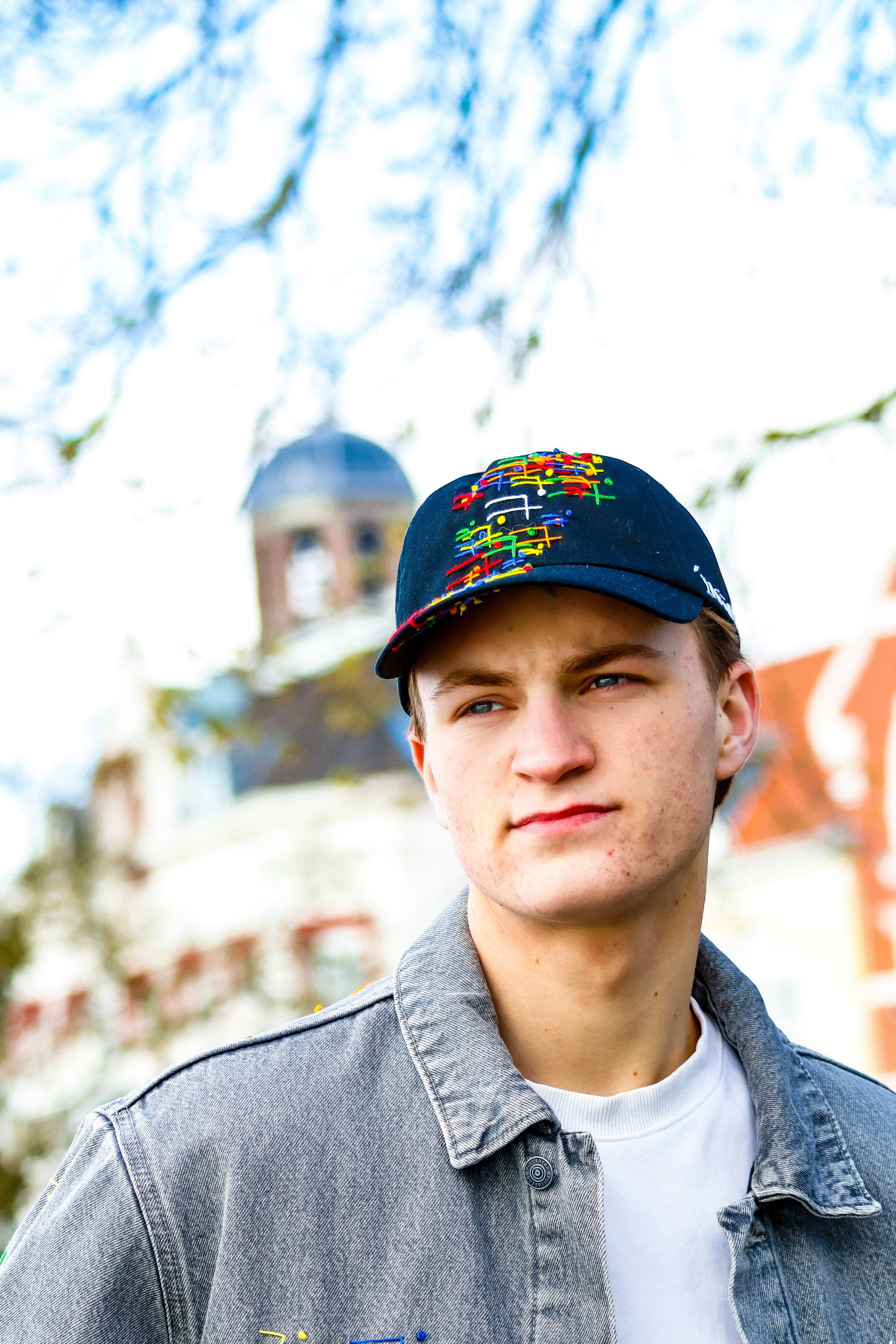 "III NEVER LEFT" cap