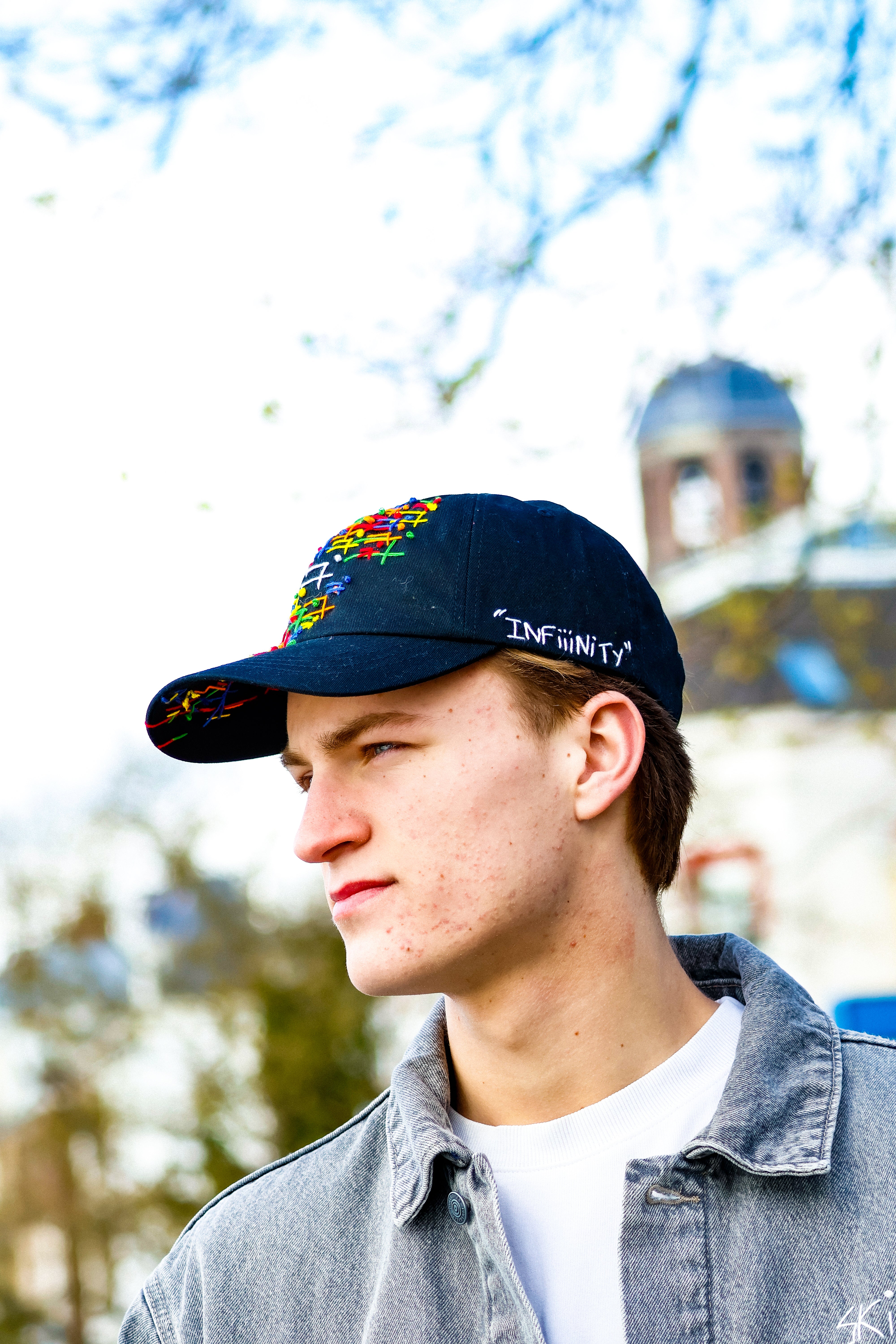 "III NEVER LEFT" cap