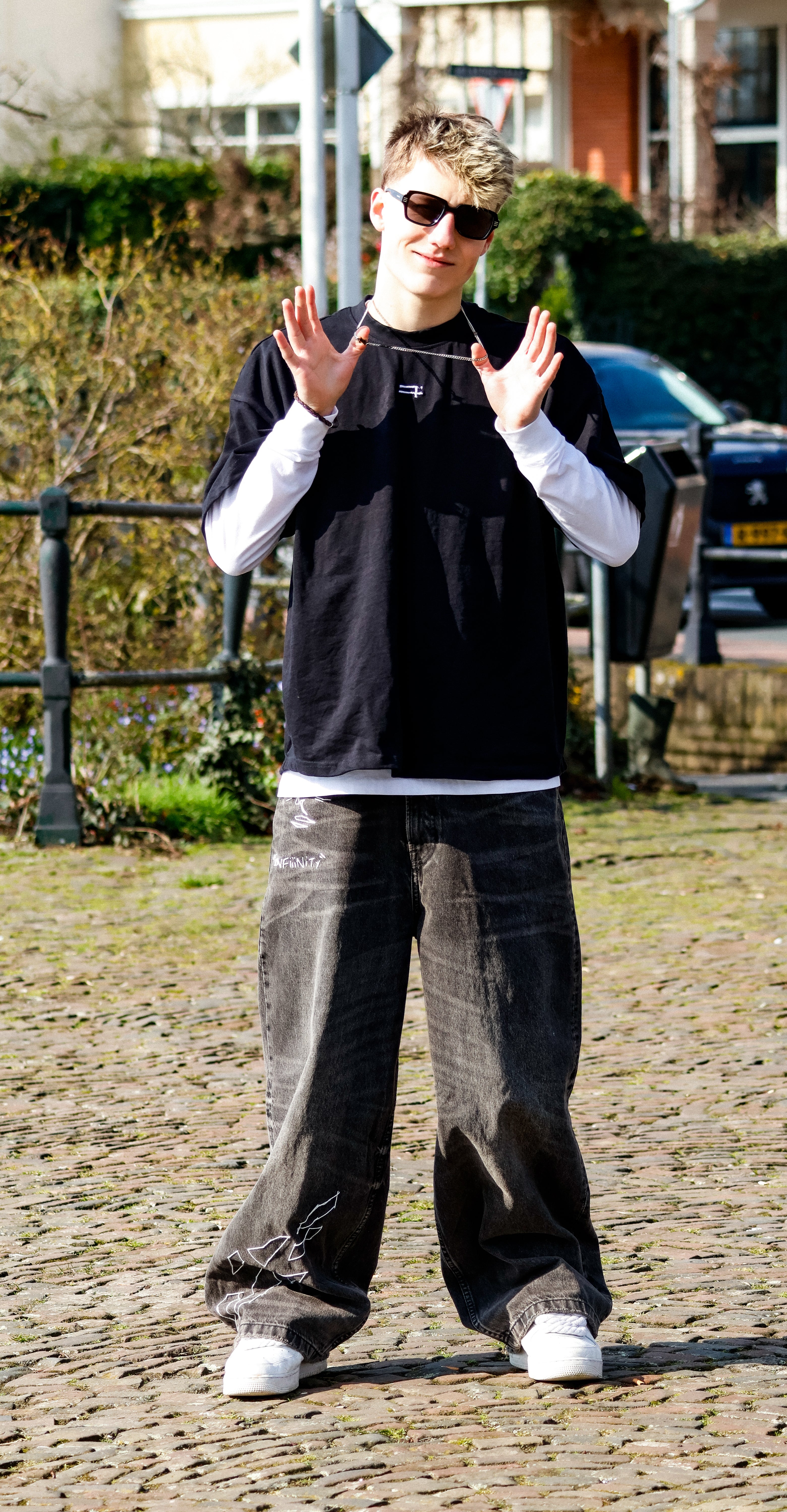 "LIIINGER" jeans