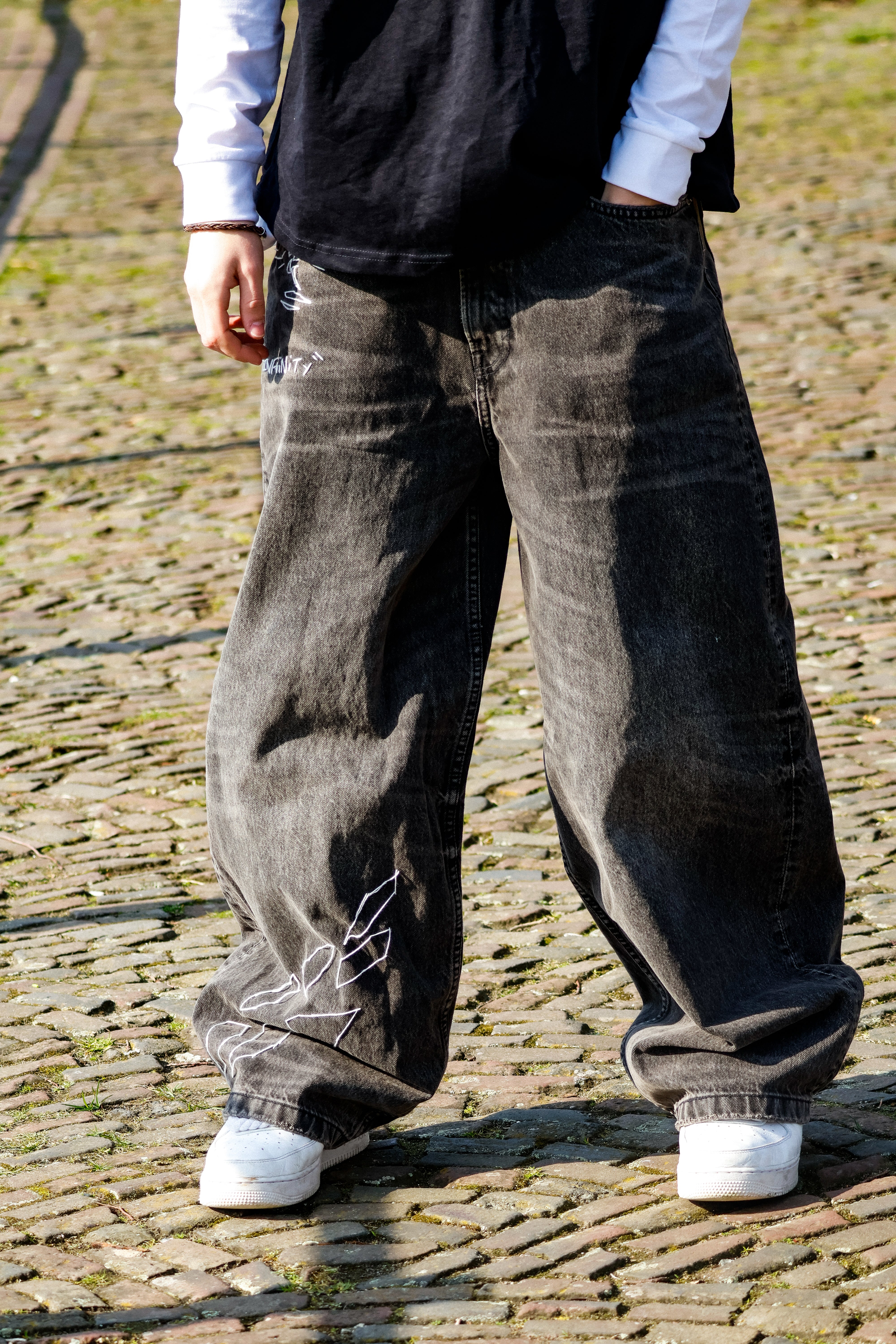 "LIIINGER" jeans