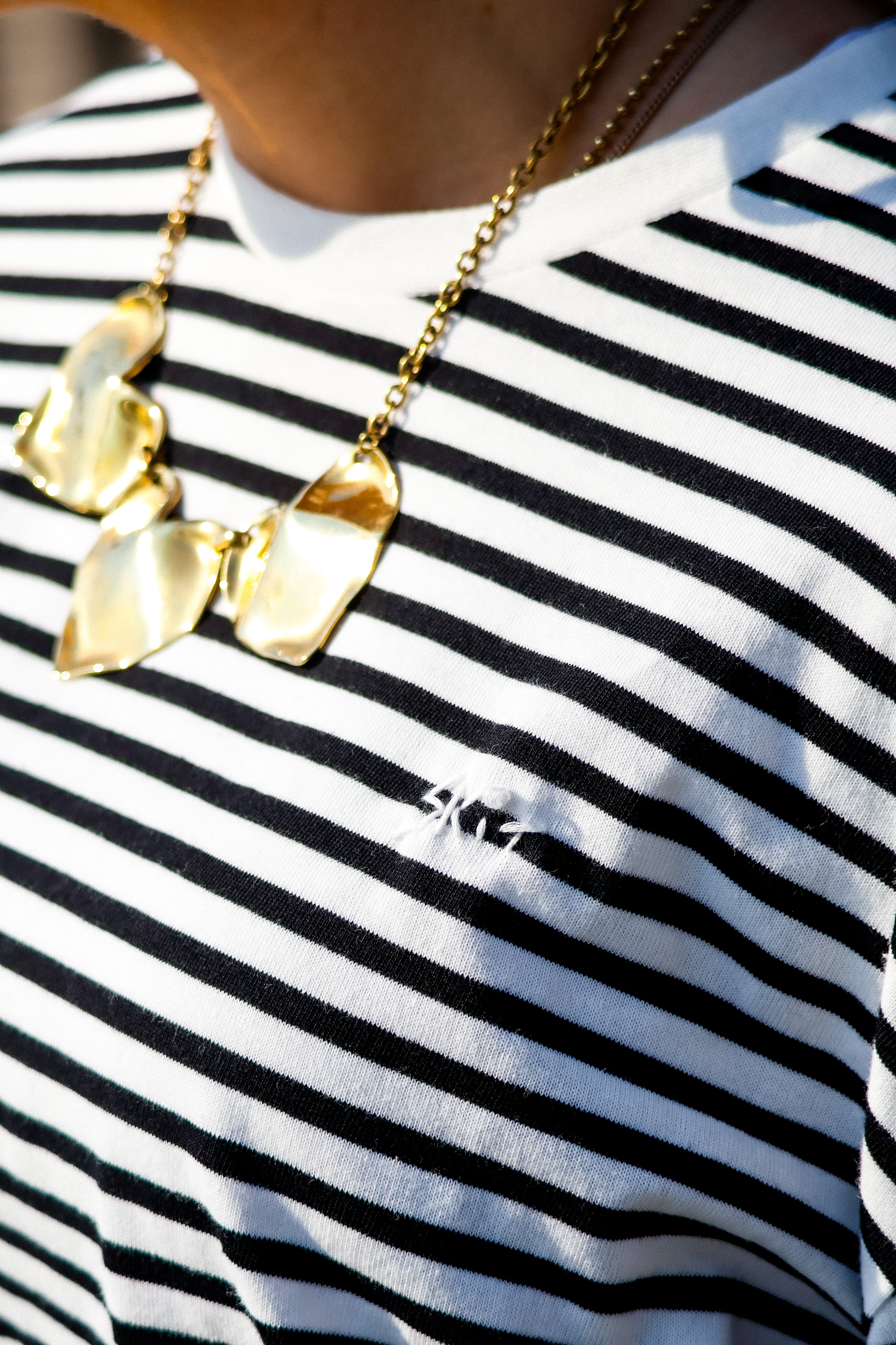 "STRIIIPED" pure white longsleeve