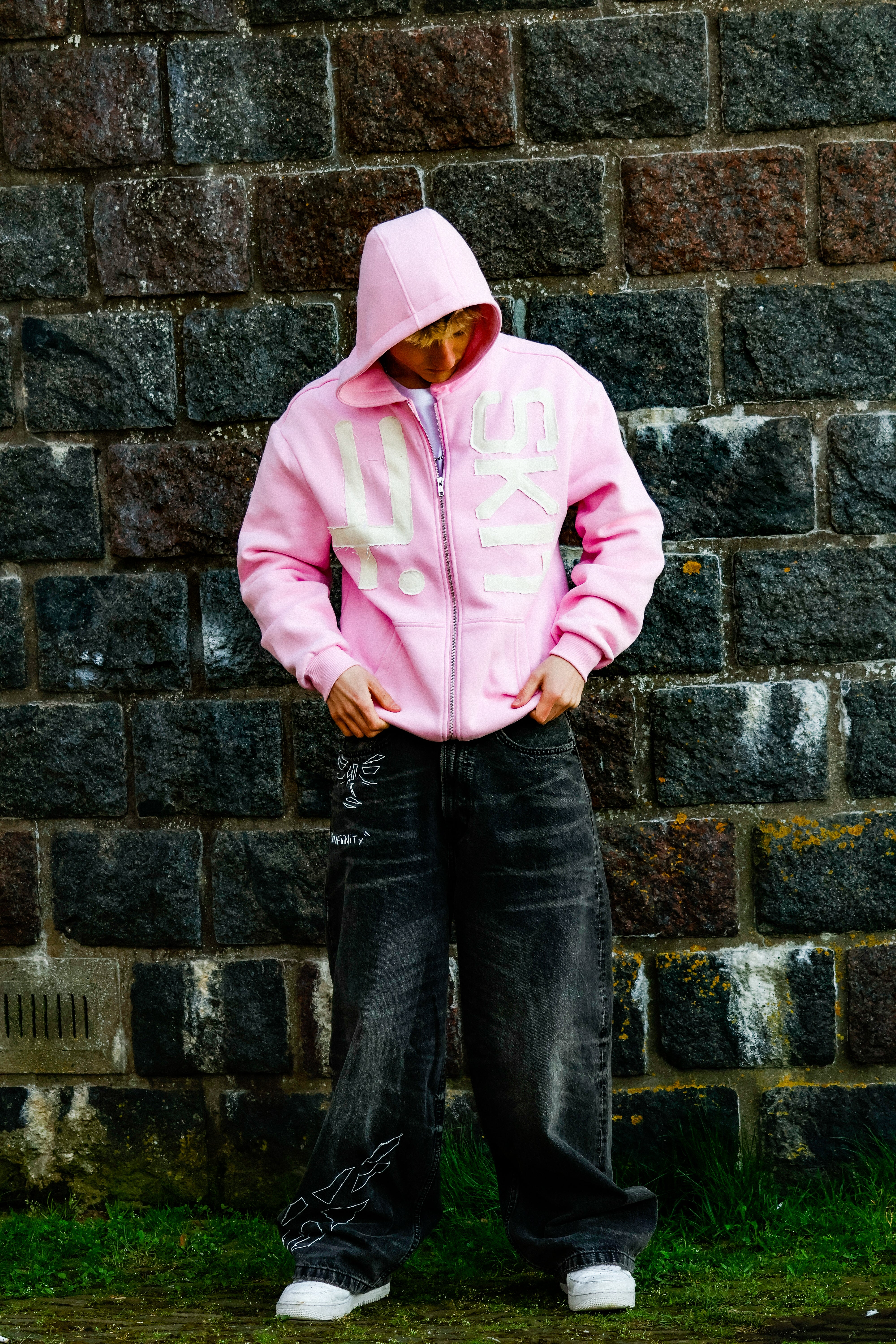 "SIDE TO SIIIDE" zip-hoodie