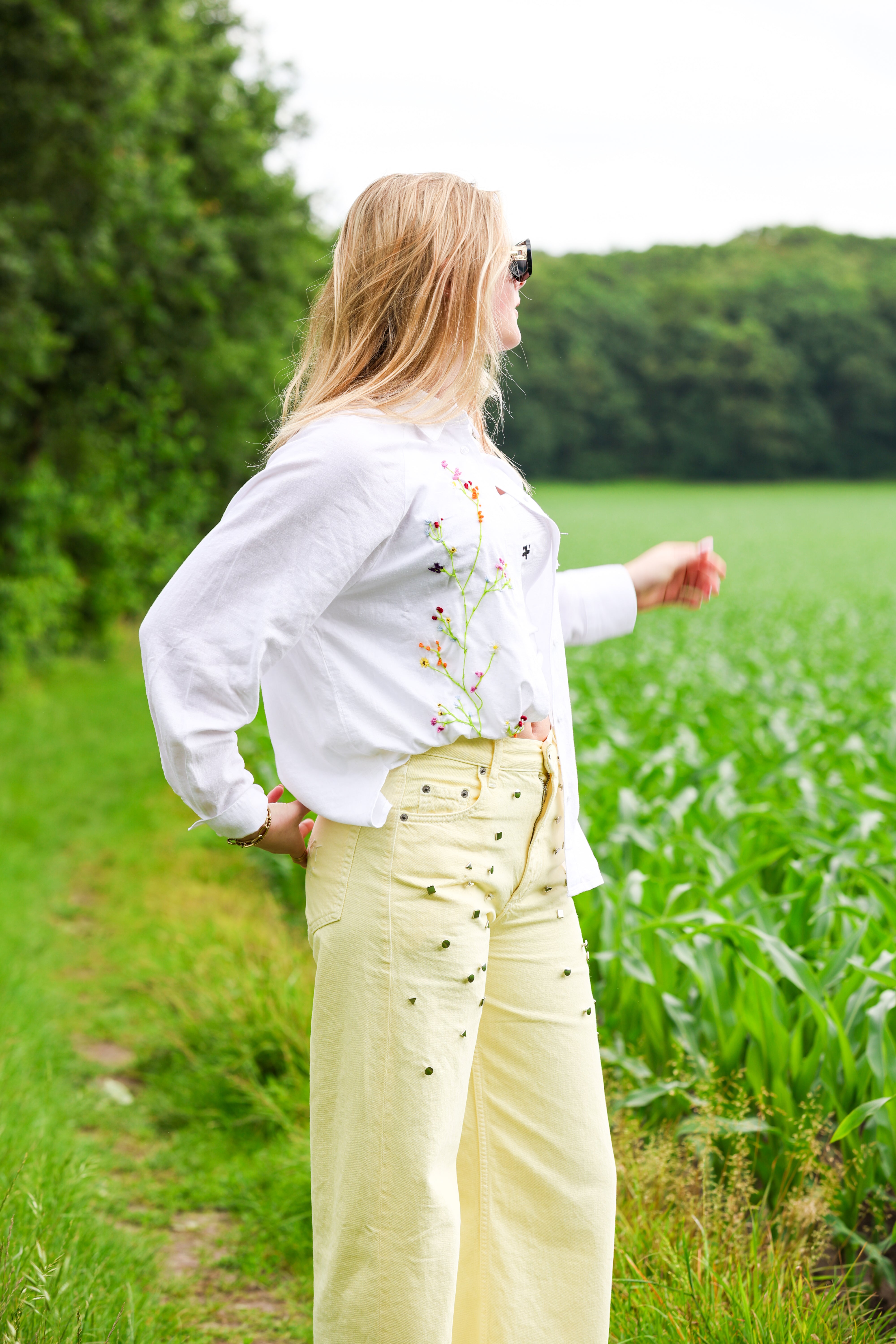 "VIIINE" blouse